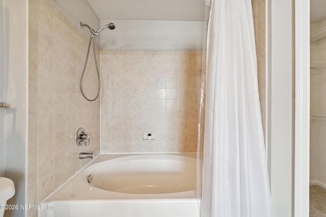 8550 TOUCHTON Road 527, Jacksonville, FL 32216