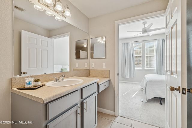 8550 TOUCHTON Road 527, Jacksonville, FL 32216