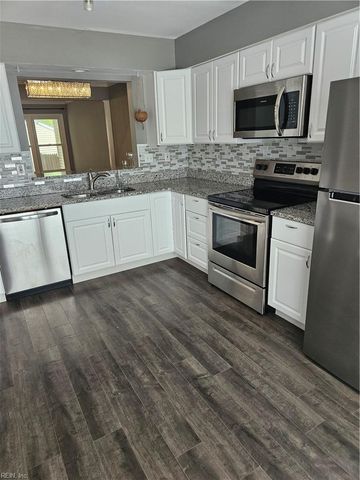 4306 Thomas LN, Chesapeake, VA 23321