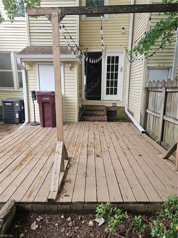 4306 Thomas LN, Chesapeake, VA 23321