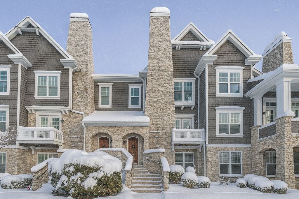 86 W KENNEDY Lane, Hinsdale, IL 60521