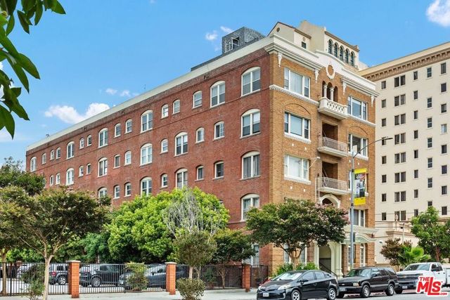 325 W 3rd Street 502, Long Beach, CA 90802