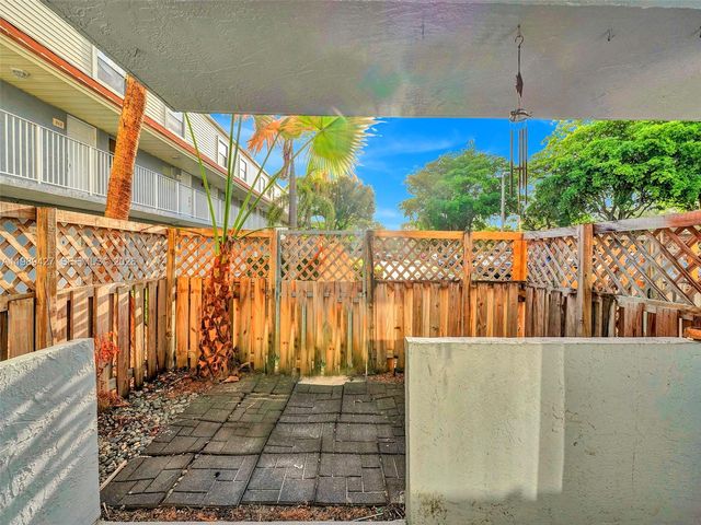 4600 SW 67th Ave 155, Miami, FL 33155