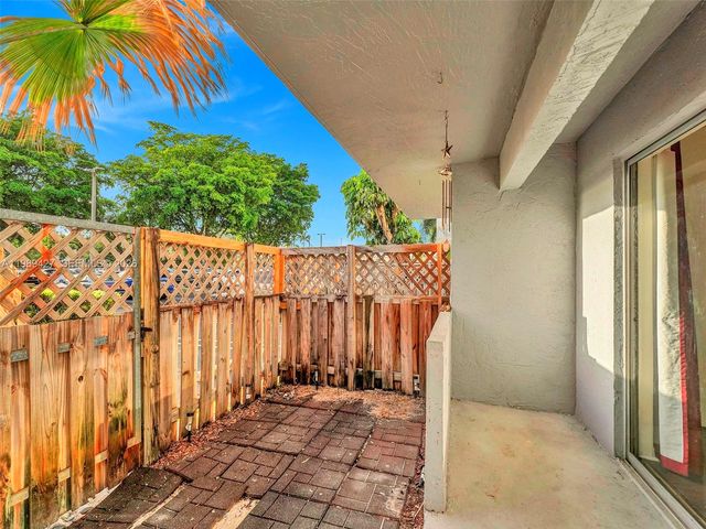 4600 SW 67th Ave 155, Miami, FL 33155