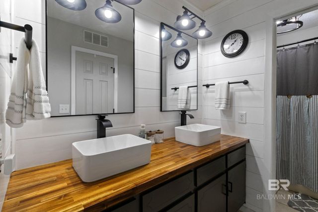 9926 Clarke Ridge Road, Foley, AL 36535