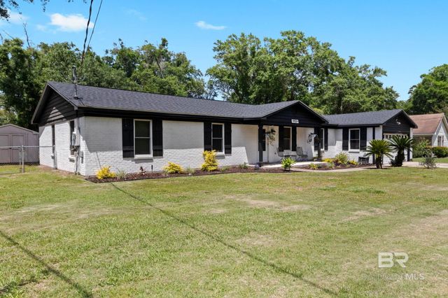 9926 Clarke Ridge Road, Foley, AL 36535