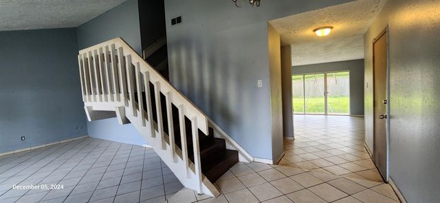 7807 Lamppost Court, Houston, TX 77064