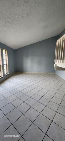 7807 Lamppost Court, Houston, TX 77064