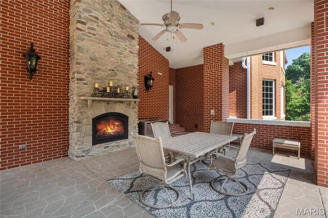 180 Regal Court, O'fallon, IL 62269