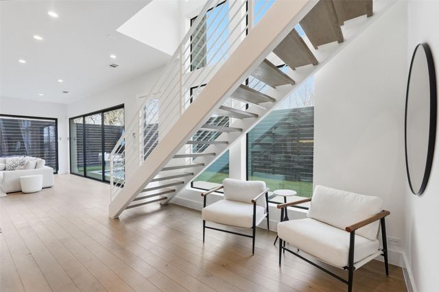 3633 Thedford Avenue, Dallas, TX 75209