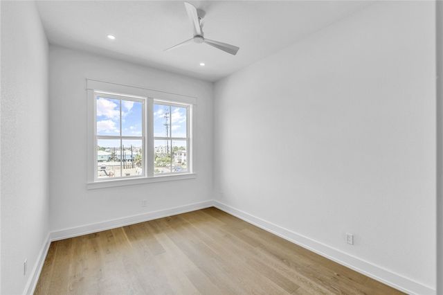 136 W Cotter Ave 23, Port Aransas, TX 78373