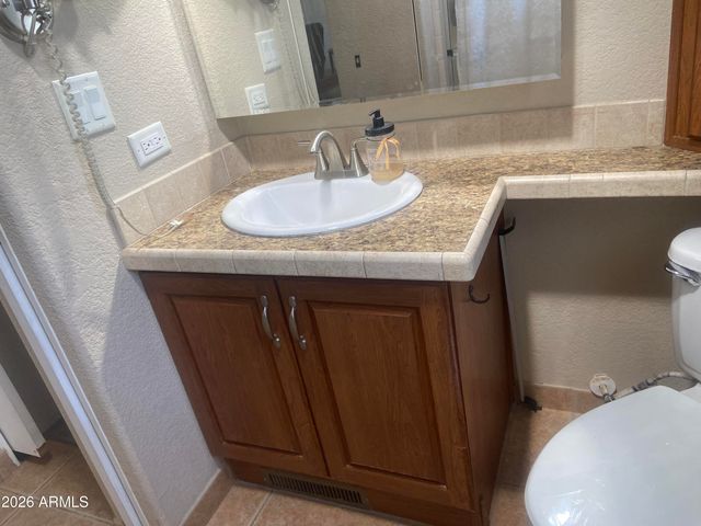2005 S ENO Drive, Apache Junction, AZ 85119