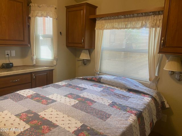2005 S ENO Drive, Apache Junction, AZ 85119