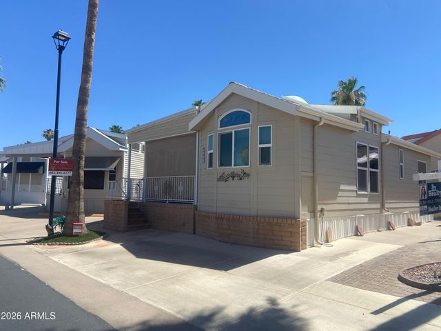 2005 S ENO Drive, Apache Junction, AZ 85119