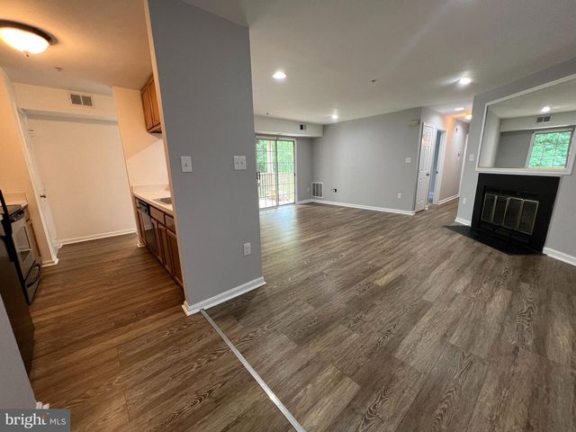 2071 ALICE AVE #2071-304, Oxon Hill, MD 20745