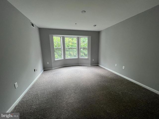 2071 ALICE AVE #2071-304, Oxon Hill, MD 20745