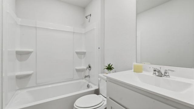 1721 LEEVON Lane, Fort Worth, TX 76140