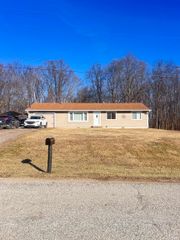 6850 W Golden Drive, Bloomington, IN 47404