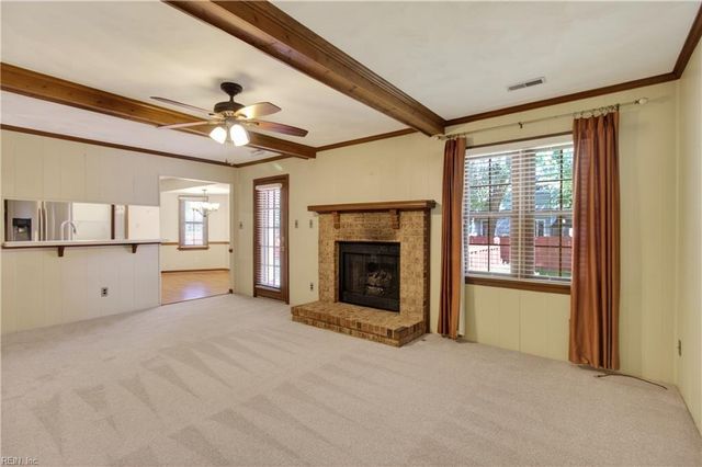 2142 Grey Fox LN, Virginia Beach, VA 23456