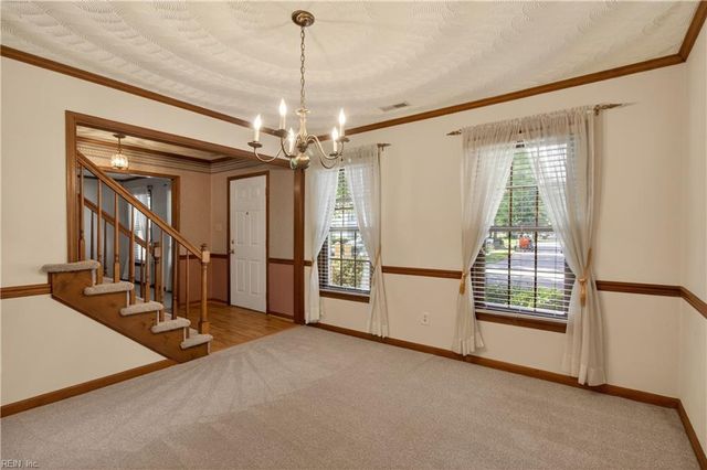 2142 Grey Fox LN, Virginia Beach, VA 23456