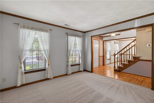 2142 Grey Fox LN, Virginia Beach, VA 23456