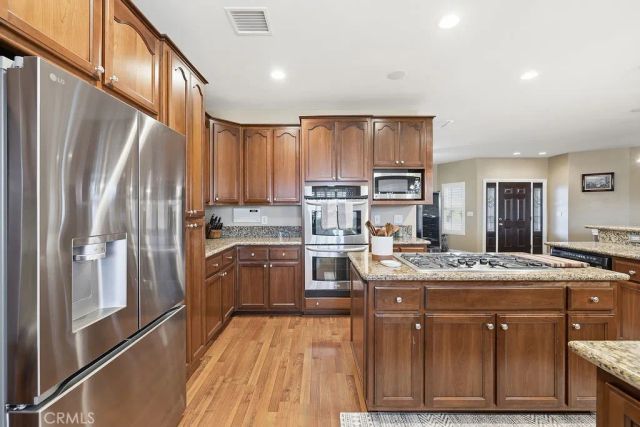 6842 Birch Avenue, Rosamond, CA 93560