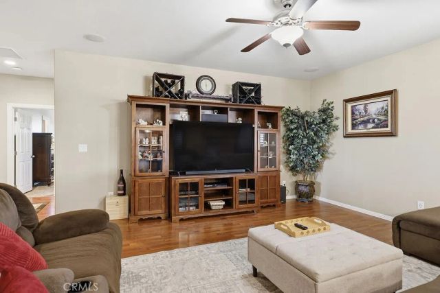 6842 Birch Avenue, Rosamond, CA 93560