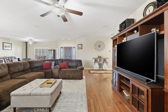 6842 Birch Avenue, Rosamond, CA 93560