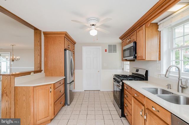 405 WALNUT GROVE RD, Baltimore, MD 21221