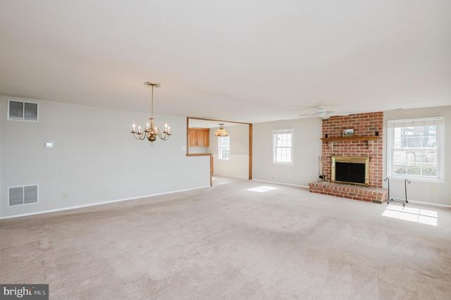 405 WALNUT GROVE RD, Baltimore, MD 21221