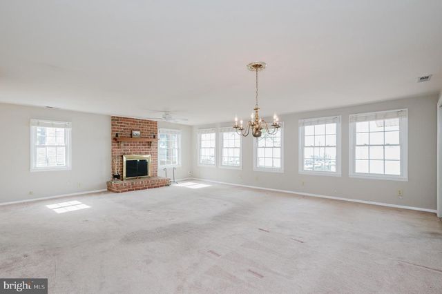 405 WALNUT GROVE RD, Baltimore, MD 21221