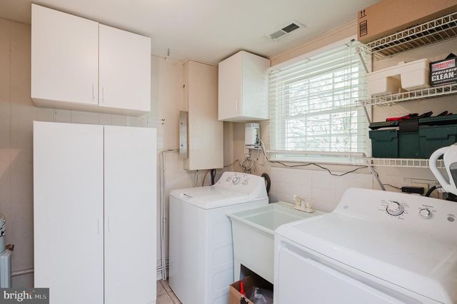 405 WALNUT GROVE RD, Baltimore, MD 21221