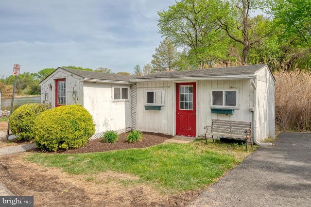 405 WALNUT GROVE RD, Baltimore, MD 21221