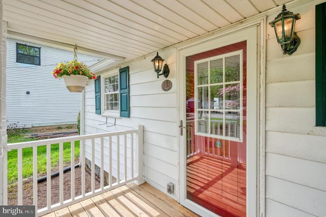 405 WALNUT GROVE RD, Baltimore, MD 21221