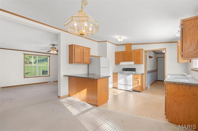 9110 State Road WW, Dittmer, MO 63023