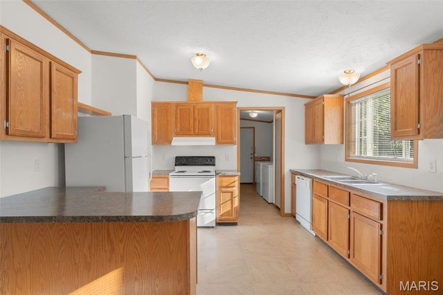 9110 State Road WW, Dittmer, MO 63023