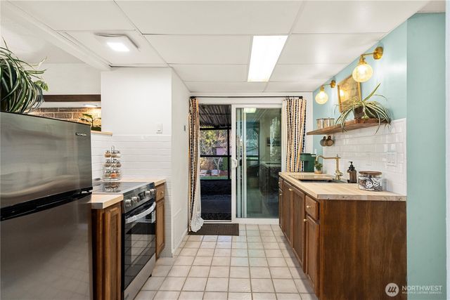 30024 2nd Avenue SW, Federal Way, WA 98023