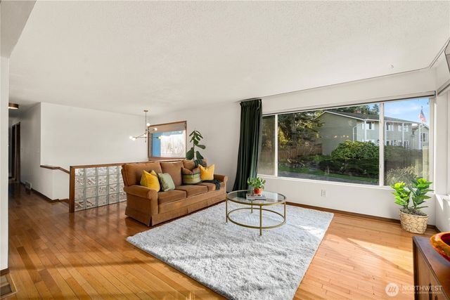 30024 2nd Avenue SW, Federal Way, WA 98023