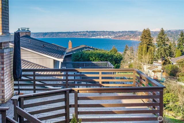 30024 2nd Avenue SW, Federal Way, WA 98023