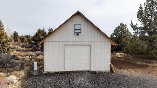 60990 Jennings Road, Bend, OR 97702