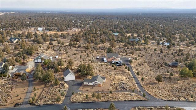 60990 Jennings Road, Bend, OR 97702