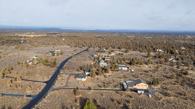 60990 Jennings Road, Bend, OR 97702