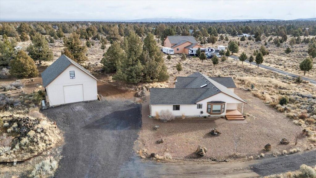 60990 Jennings Road, Bend, OR 97702