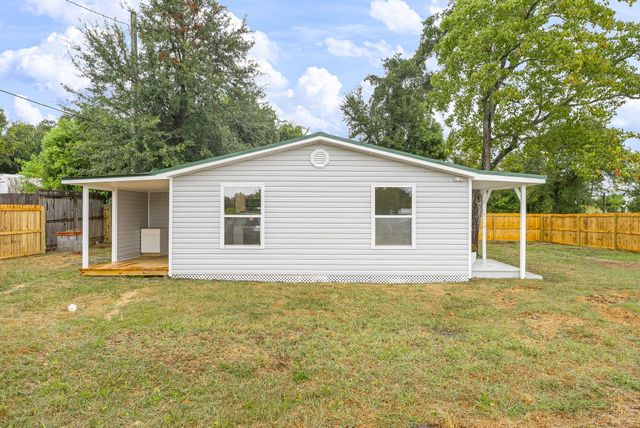 3733 E 9th Street, Panama City, FL 32401