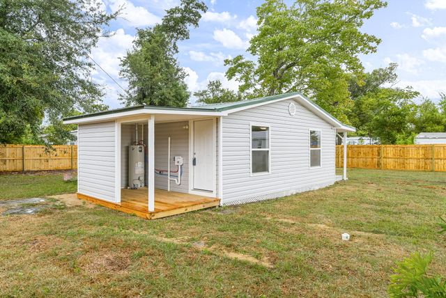 3733 E 9th Street, Panama City, FL 32401