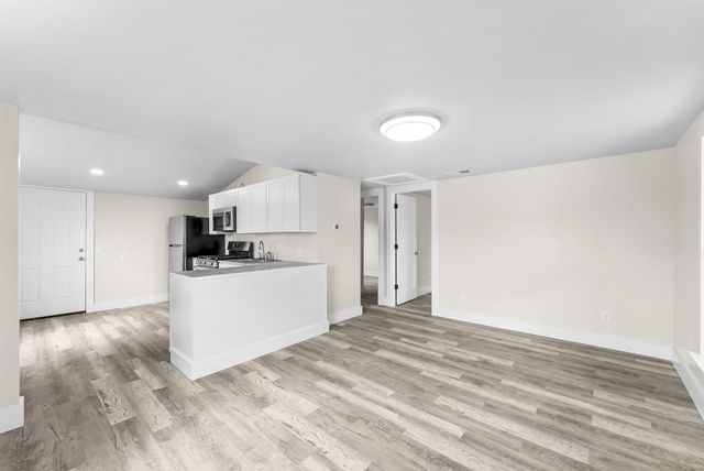 3733 E 9th Street, Panama City, FL 32401