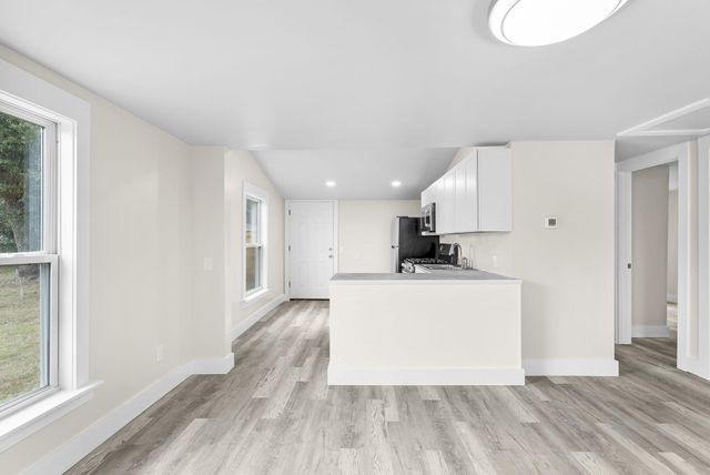 3733 E 9th Street, Panama City, FL 32401