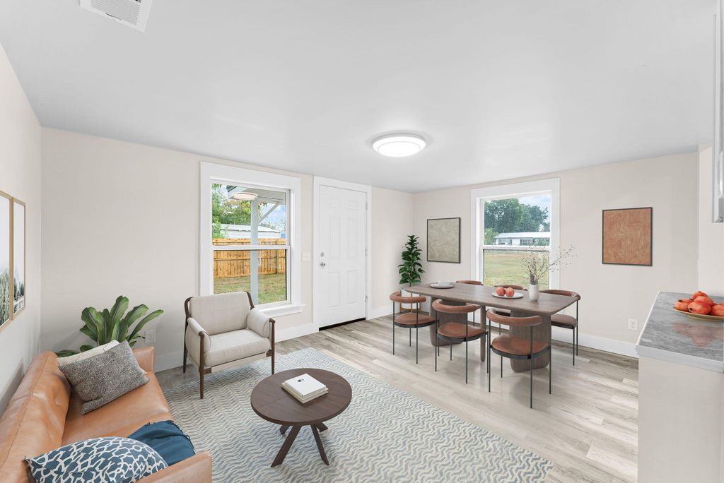 3733 E 9th Street, Panama City, FL 32401