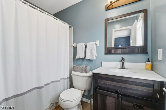 89 Wood Duck Ct, Allamuchy Twp., NJ 07840