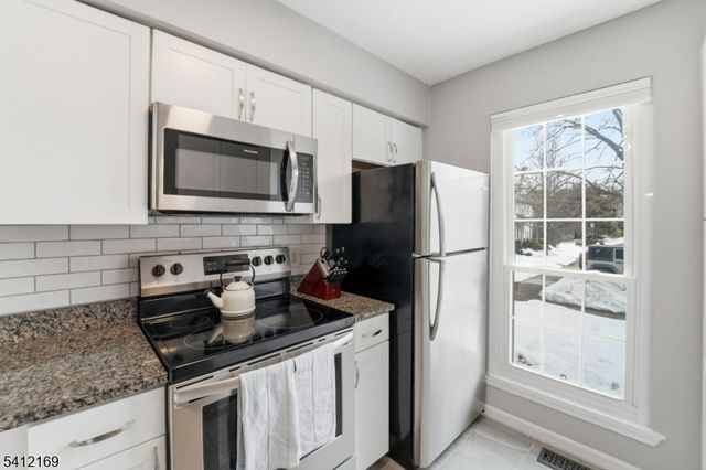 89 Wood Duck Ct, Allamuchy Twp., NJ 07840